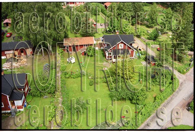 FFF 98-8910, #9. FFF 98-8910_0009 (Uppges vid kontakt med Svenska Aero-Bilder AB)